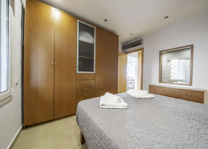 Pau Picasso 3 - Piso En Tossa Con Terraza Y A/a